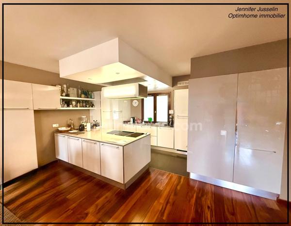 Appartement duplex 5 pièces PREVESSIN MOENS (01)