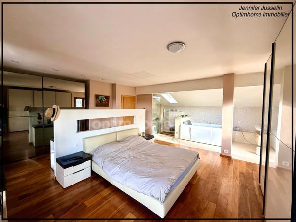 Appartement duplex 5 pièces PREVESSIN MOENS (01)