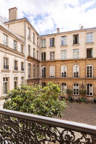 Vente Appartement de luxe Paris 7 5 Pièces 182 m²