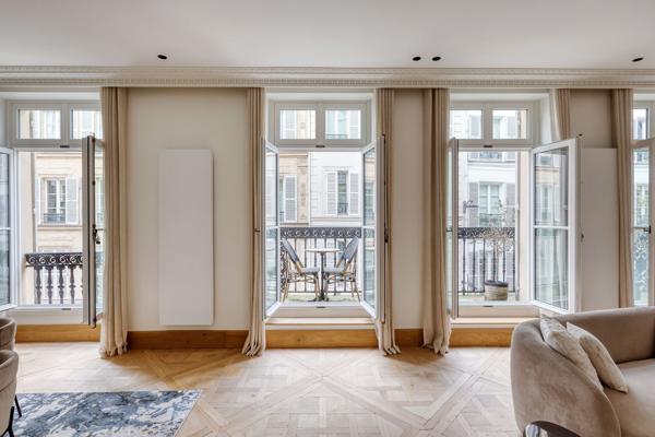 Vente Appartement de luxe Paris 7 5 Pièces 182 m²
