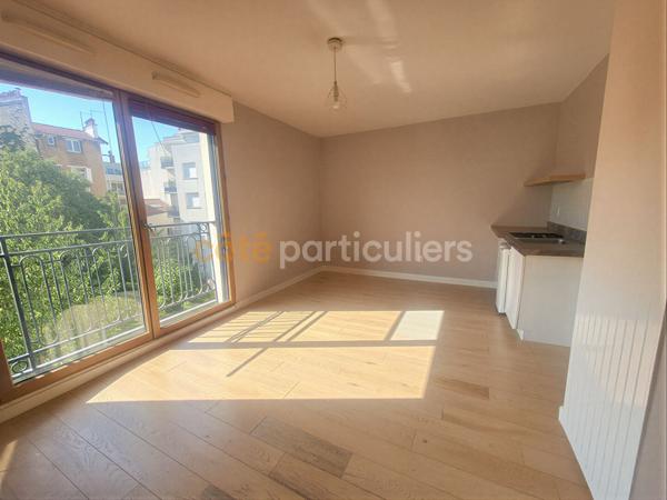 Vente
                Appartement27 m² - 1 Pièce -
                    CLAMART (92140)