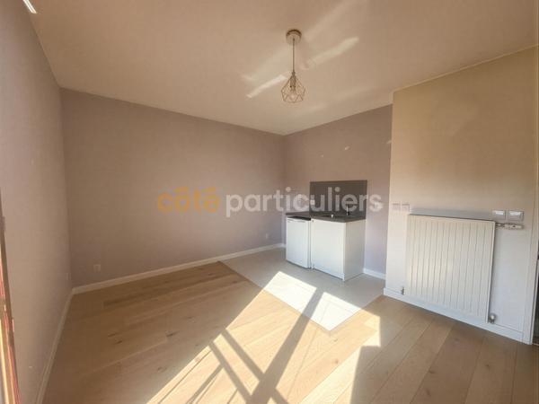 Vente
                Appartement27 m² - 1 Pièce -
                    CLAMART (92140)