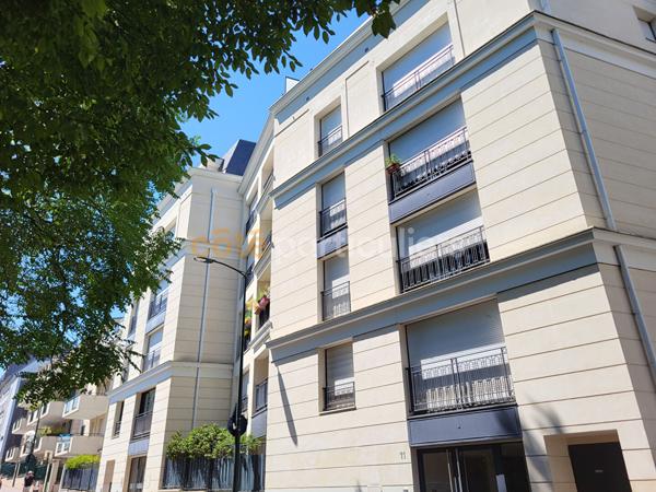 Vente
                Appartement27 m² - 1 Pièce -
                    CLAMART (92140)