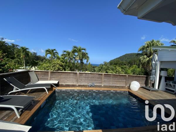 Maison 4 pièces de 90 m² à Deshaies (97126)