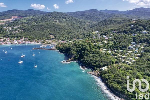 Maison 4 pièces de 90 m² à Deshaies (97126)