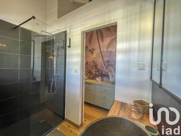 Maison 4 pièces de 90 m² à Deshaies (97126)