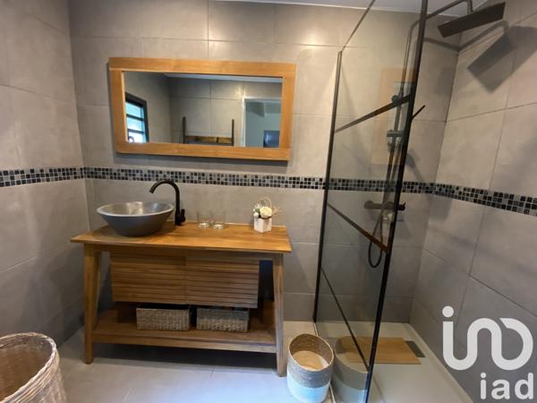 Maison 4 pièces de 90 m² à Deshaies (97126)