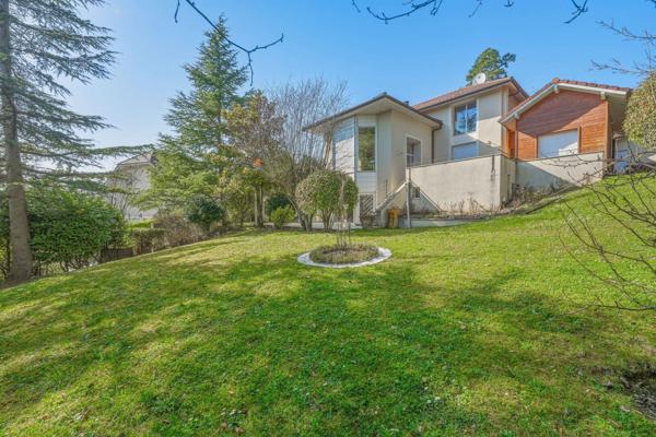 Vente Maison de luxe Divonne-les-Bains 12 Pièces 517.55 m²