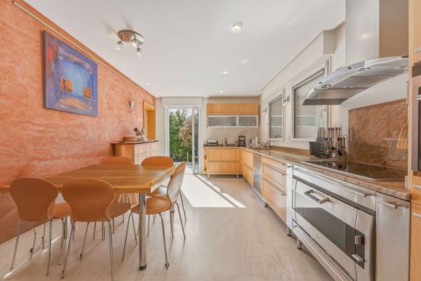 Vente Maison de luxe Divonne-les-Bains 12 Pièces 517.55 m²