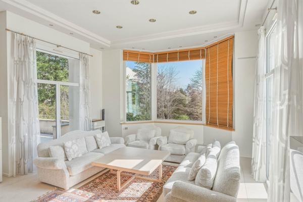 Vente Maison de luxe Divonne-les-Bains 12 Pièces 517.55 m²