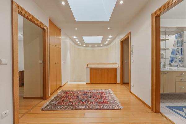 Vente Maison de luxe Divonne-les-Bains 12 Pièces 517.55 m²