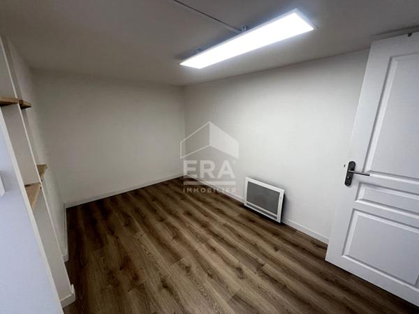 LOCAL PRO / MEDICAL - LA RENARDIERE - 2 pièces 47.20 m2