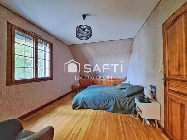 Maison 7 pièces 200m²