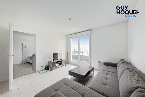 Appartement Combs La Ville 2 pièces avec terrasse