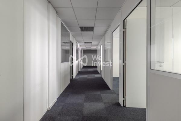 À VENDRE – Bureau de 104 m² en rez-de-chaussée – Villeurbanne