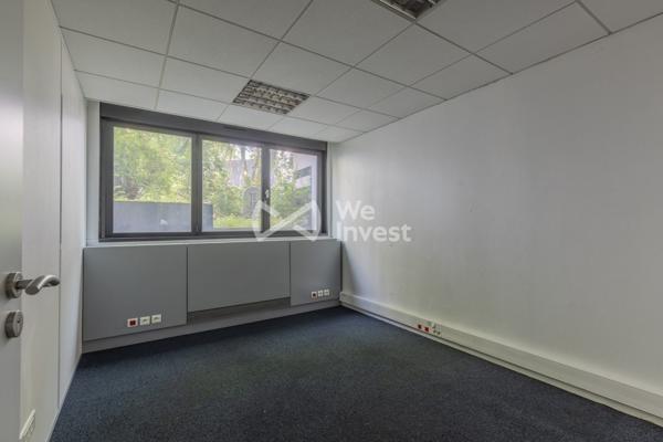 À VENDRE – Bureau de 104 m² en rez-de-chaussée – Villeurbanne