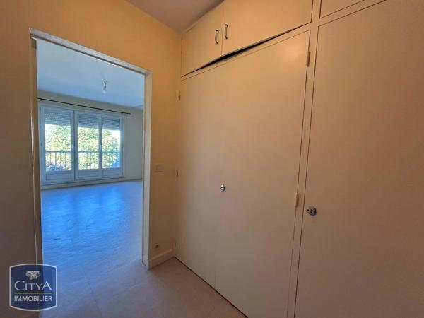 Appartement à louer 1 pièce 40m² Blois (41000)