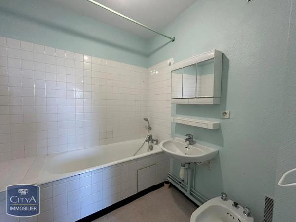 Appartement à louer 1 pièce 40m² Blois (41000)