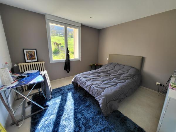 Vente / Maison et grand terrain