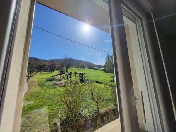 Vente / Maison et grand terrain