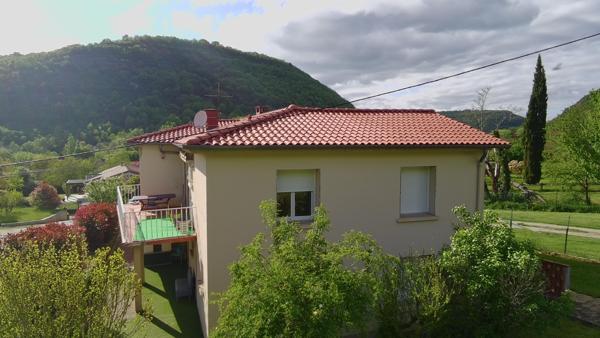 Vente / Maison et grand terrain