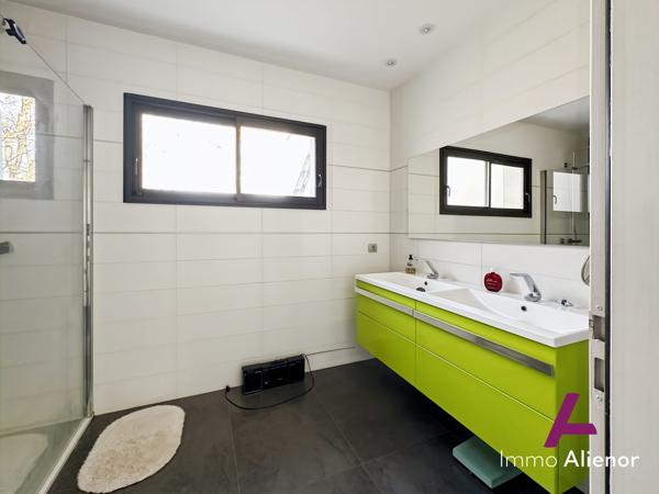 MAISON D'ARCHITECTE CONTEMPORAINE AUDENGE