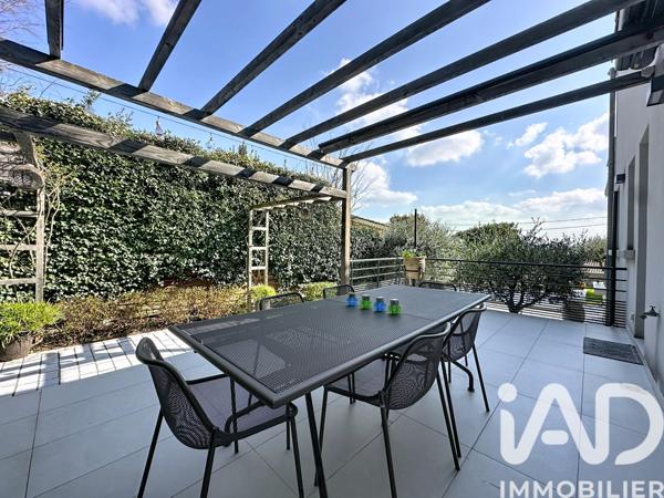 Maison à vendre 10 pièces 280 m² Villeneuve-lès-Avignon