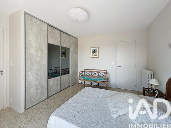 Maison à vendre 10 pièces 280 m² Villeneuve-lès-Avignon