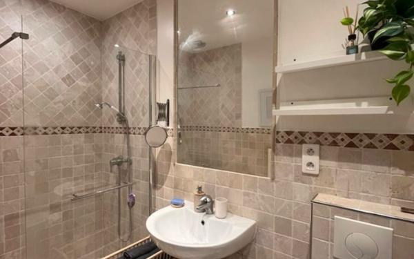 Appartement à vendre    1 pièce • 25,30 m2 Vallauris