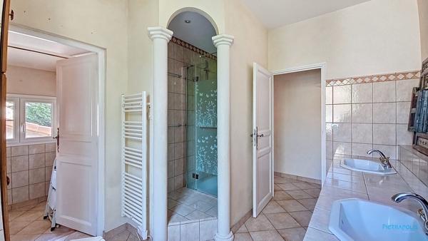 VIENNE Maison 121m2 - T5 - 3 Ch