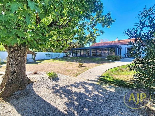 Maison à vendre Montaigu - 5 pièces, 151m² avec 3 chambre(s) à 419 000€ - AJP Immobilier Montaigu