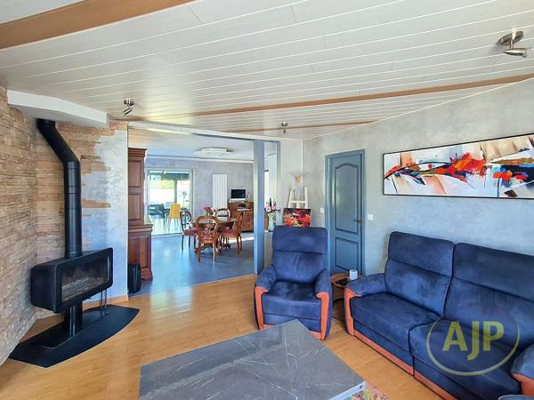 Maison à vendre Montaigu - 5 pièces, 151m² avec 3 chambre(s) à 419 000€ - AJP Immobilier Montaigu