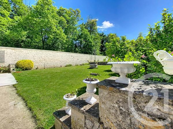 Maison à vendre  9 pièces - 187,80 m 2   SENLIS  - 60