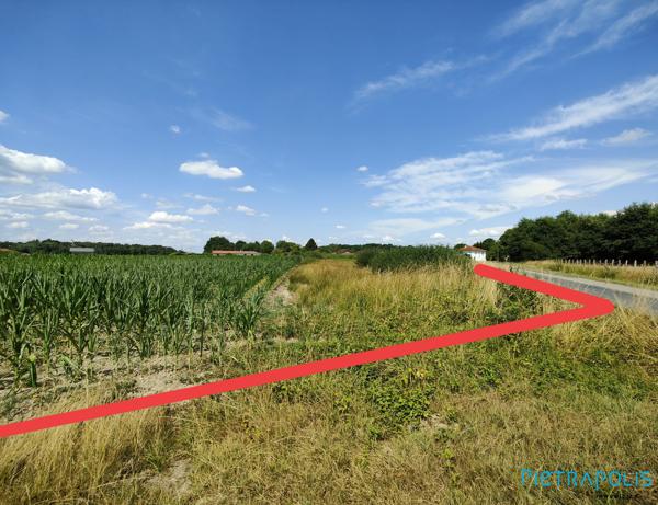 Terrain à bâtir avec vaste parcelle – Varennes-Saint-Sauveur
