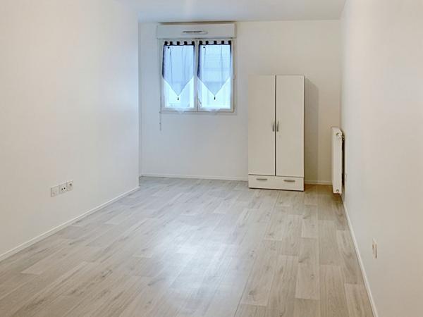 À vendre - Appartement F2 avec parking et balcon - Le Mée-sur-Seine (77350)