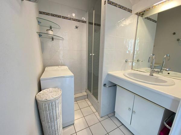 APPARTEMENT à VAUX SUR MER