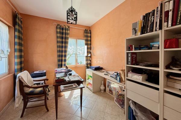 Maison 7 pièce(s) 4 chambre(s) 207 m²