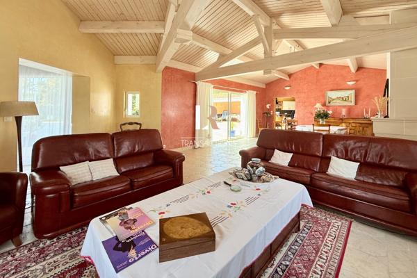 Maison 7 pièce(s) 4 chambre(s) 207 m²