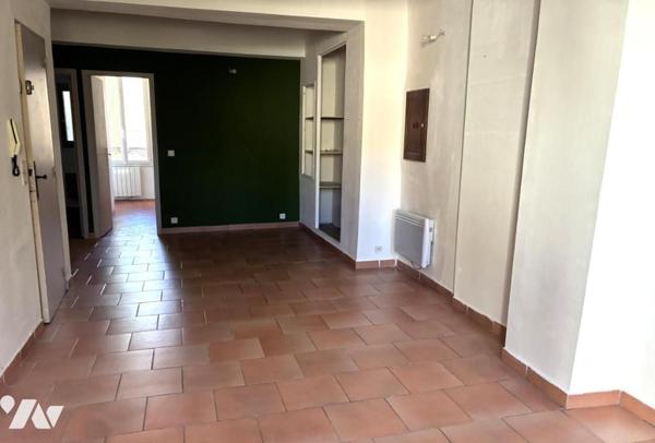 IMMEUBLE DE 3 APPARTEMENTS AVEC BONNE RENTABILITE A MONTFORT-SUR-ARGENS