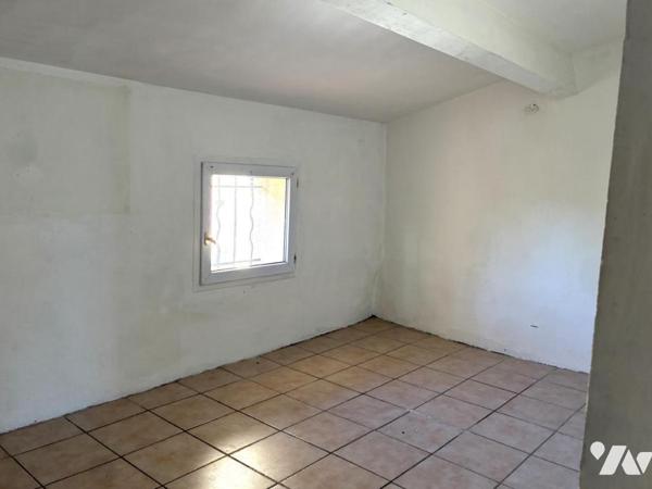 IMMEUBLE DE 3 APPARTEMENTS AVEC BONNE RENTABILITE A MONTFORT-SUR-ARGENS