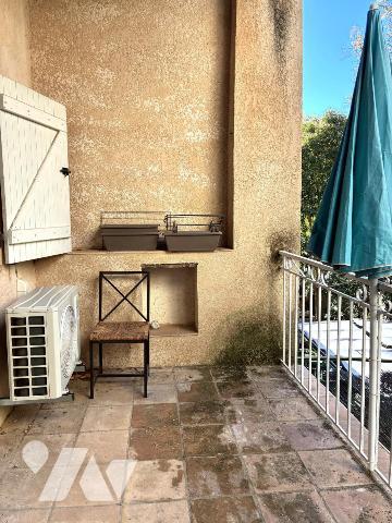 IMMEUBLE DE 3 APPARTEMENTS AVEC BONNE RENTABILITE A MONTFORT-SUR-ARGENS