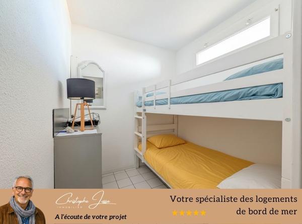 T2 avec terrasse et parking vue mer