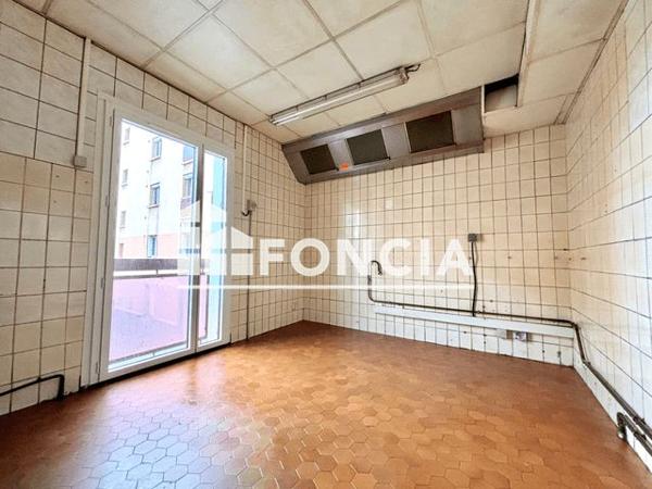 À vendre Local commercial 113 m² - Rodez 12000