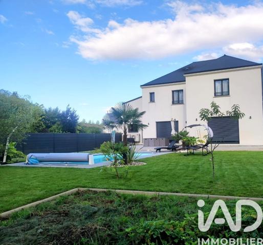 Maison à vendre 9 pièces 188 m² Saint-Denis-en-Val