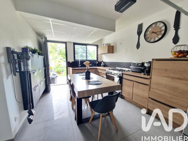 Maison à vendre 9 pièces 188 m² Saint-Denis-en-Val