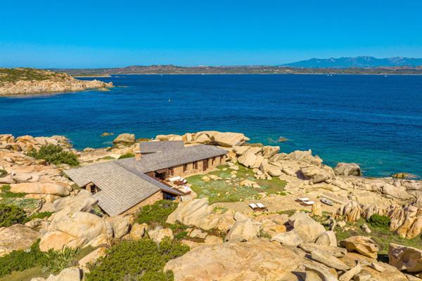 Vente Villa de luxe Bonifacio 7 Pièces 270 m²