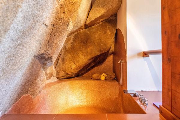 Vente Villa de luxe Bonifacio 7 Pièces 270 m²