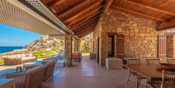 Vente Villa de luxe Bonifacio 7 Pièces 270 m²