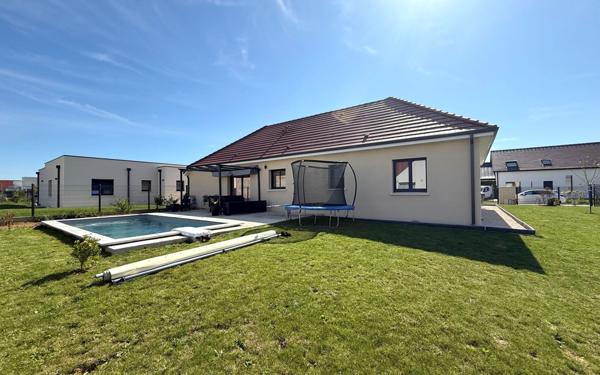 Maison à vendre    5 pièces • 107 m2 Rouvres-en-Plaine