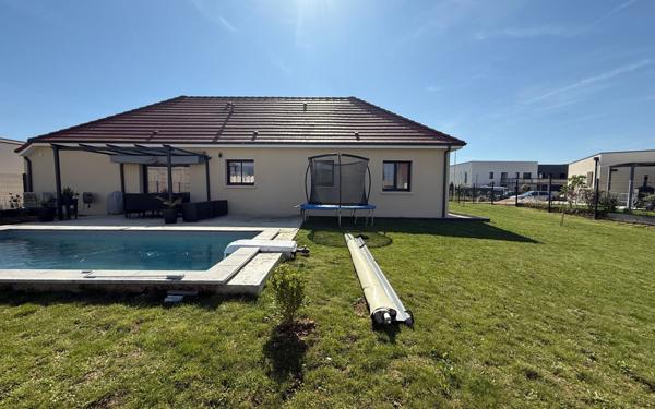 Maison à vendre    5 pièces • 107 m2 Rouvres-en-Plaine